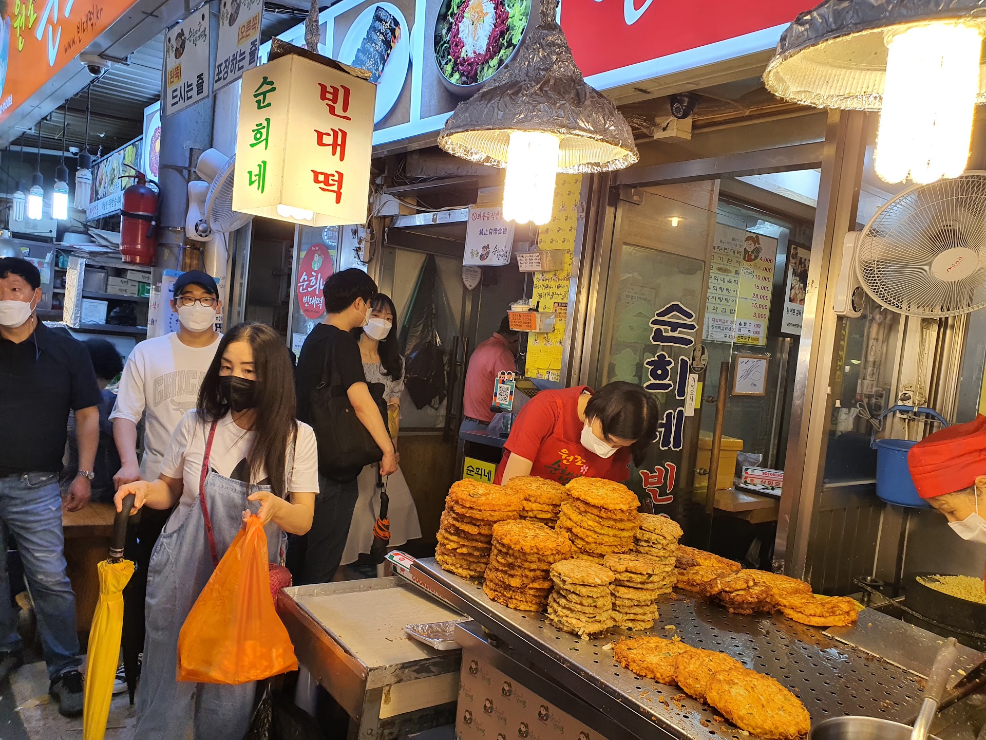 Gwangjang Market, Seoul: 6 Stalls Worth the Line (And 2 to Skip)